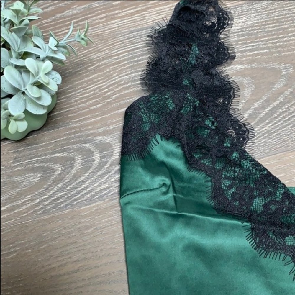 White Satin/Black Lace; Cami; Small, NEW - Picture 9 of 10